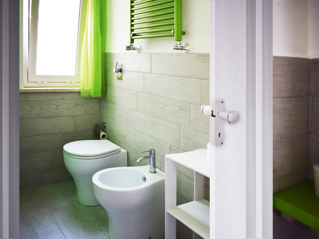 Shower Shows Marsala Exterior photo