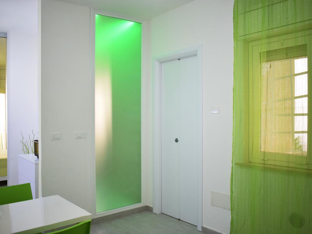 Shower Shows Marsala Exterior photo
